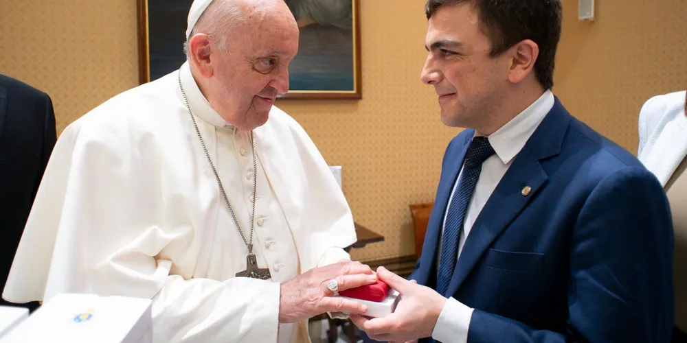 Aliel Machado (PV) teve encontro com o Papa Francisco em 2023