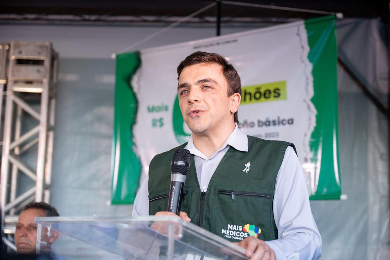 Aliel Machado (PV) celebrou abertura de licitação de nova torre do HU-UEPG