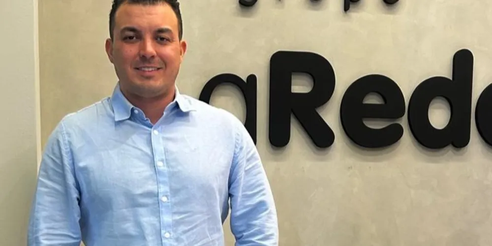 Anderson é natural de Ponta Grossa, tem 36 anos, é formado em Direito