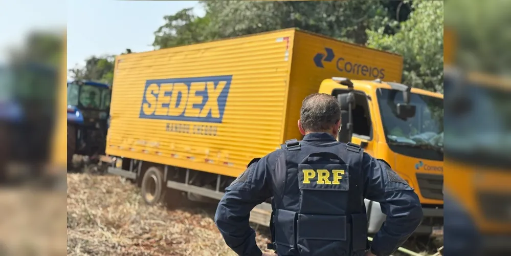 Veículo pertence a uma empresa prestadora de serviços dos Correios