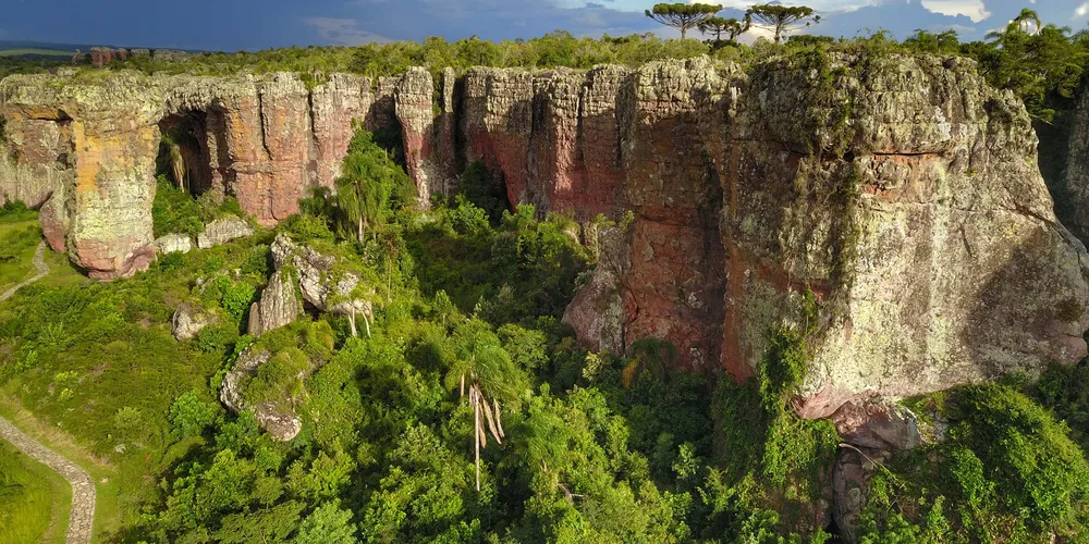 Parque Estadual de Vila Velha é um dos atrativos turísticos de Ponta Grossa