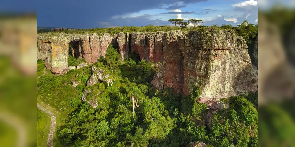 Parque Estadual de Vila Velha é um dos atrativos turísticos de Ponta Grossa