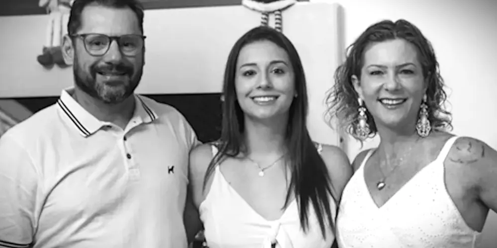 Sandro e Amanda, à esquerda e ao centro, foram as vítimas que morreram