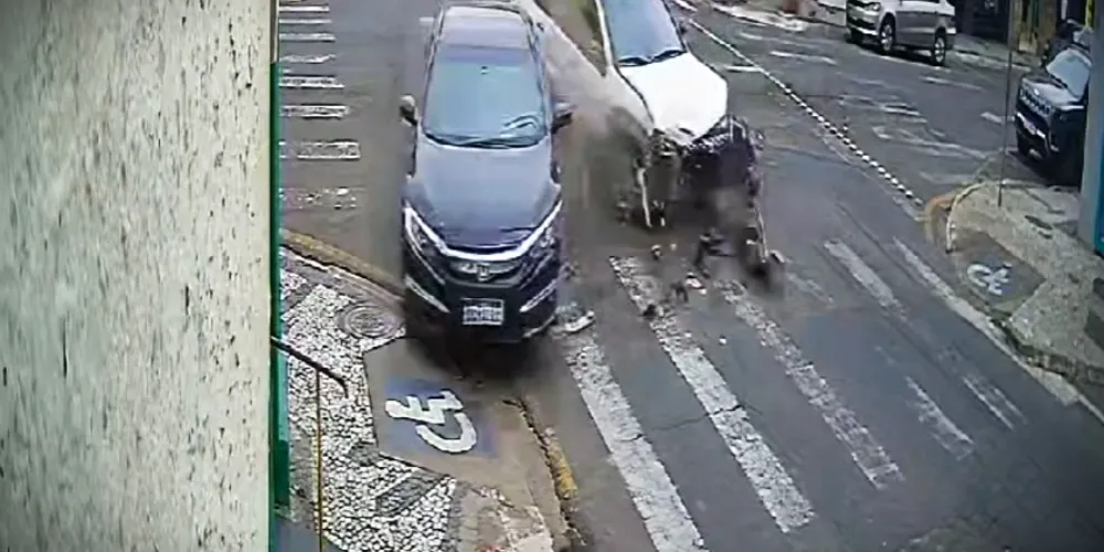 Câmera de segurança flagrou o momento do acidente
