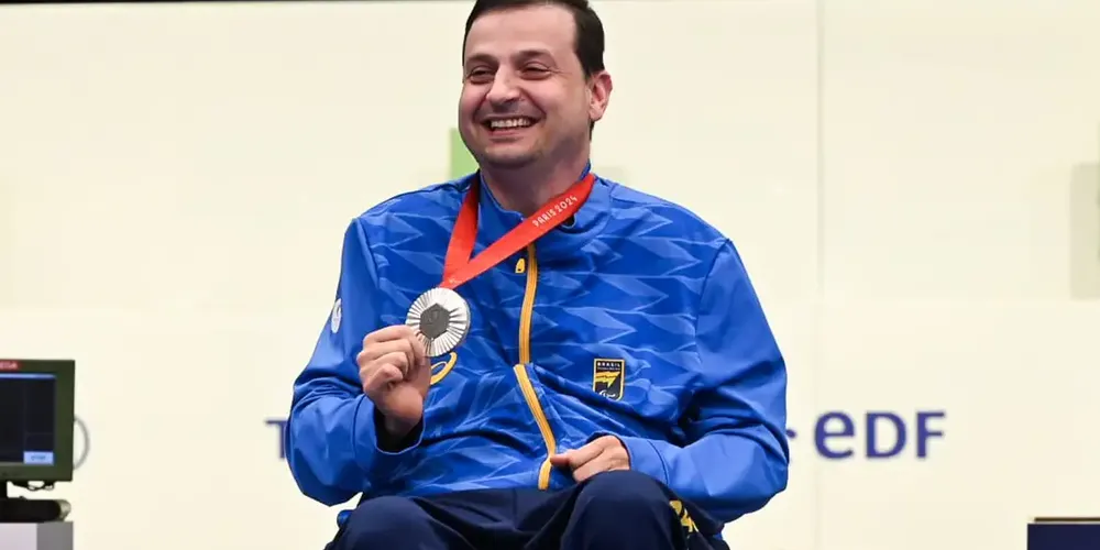 Alexandre Galgani conquistou a medalha de prata neste domingo (1º)