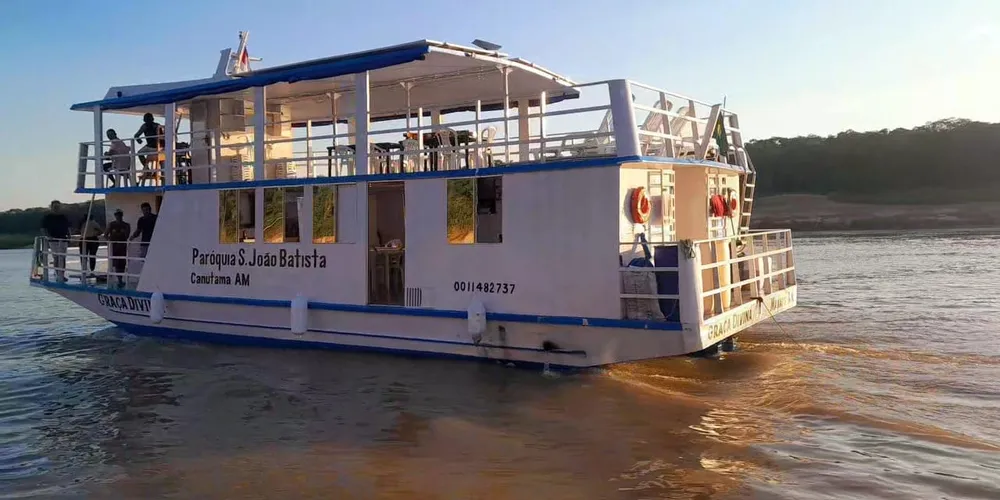 Embarcação levou dez meses para ficar pronto