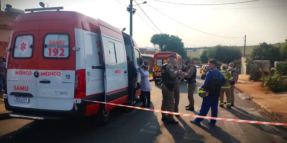 Várias equipes de segurança e de socorro foram ao local da ocorrência