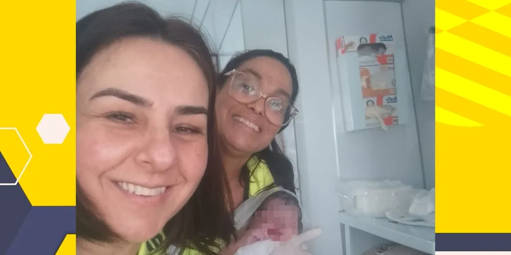Socorristas da concessionária prestaram atendimento à mãe e à bebê