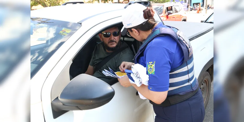 Em 2023, mais de 100 motoristas foram orientados durante a ação.