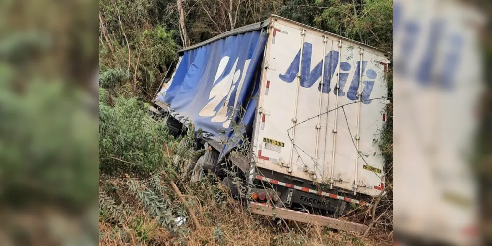 Caminhão M. Benz Axor envolvido no acidente