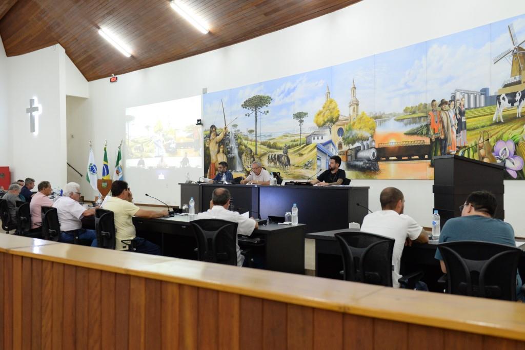 Todos os vereadores se reuniram para debater temas importantes para Castro