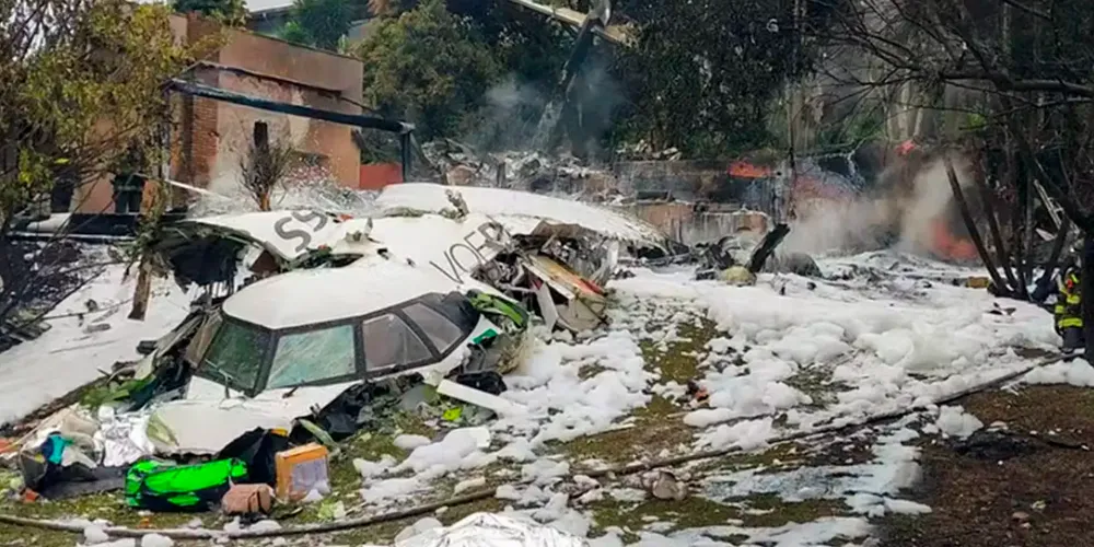 A companhia também informou que as bagagens foram recolhidas e estão em processo de limpeza e separação