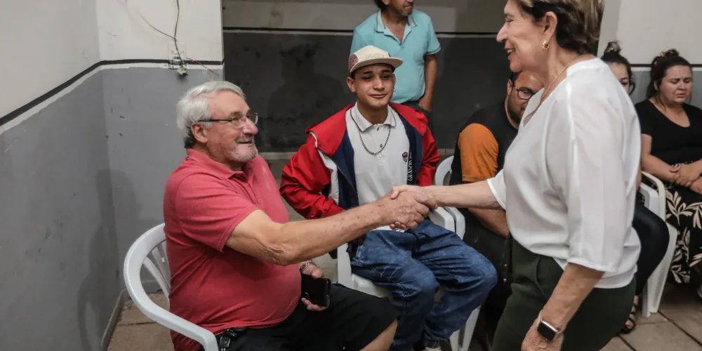 Elizabeth Schmidt (União) ouviu demandas da população do Núcleo Cristo Rei