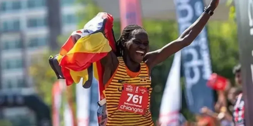 Ela havia sido atacada pelo companheiro na frente das filhas
