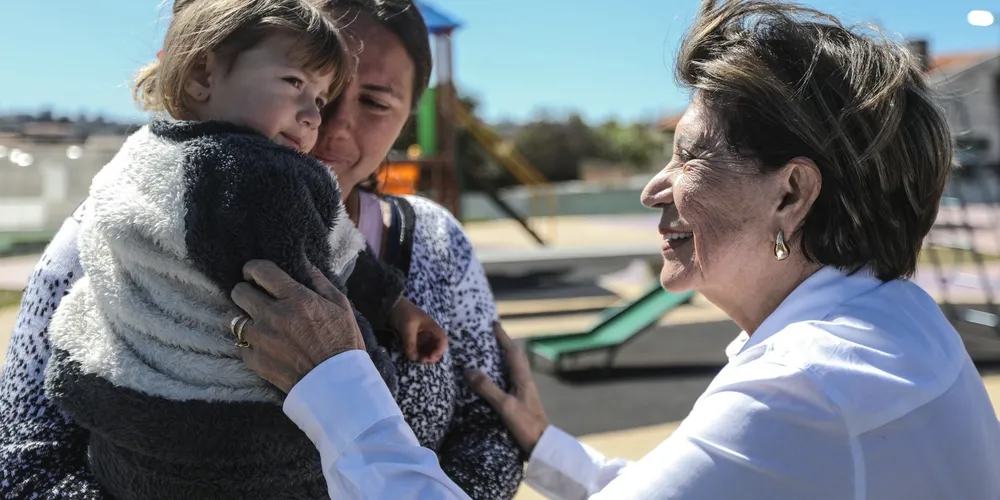Elizabeth Schmidt (União) reforça diálogos com a população em bairros de Ponta Grossa