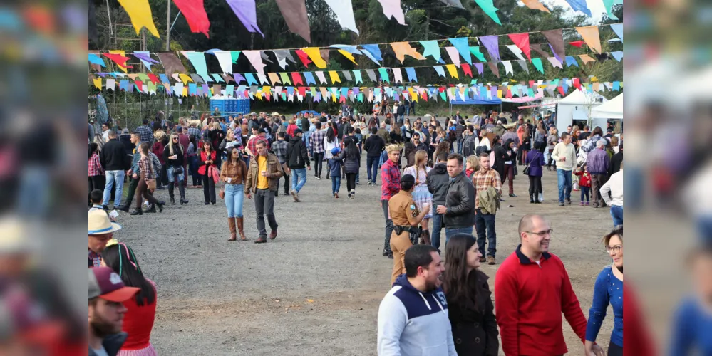 Festa tem participação da instituição Cidade da Criança e do Provopar