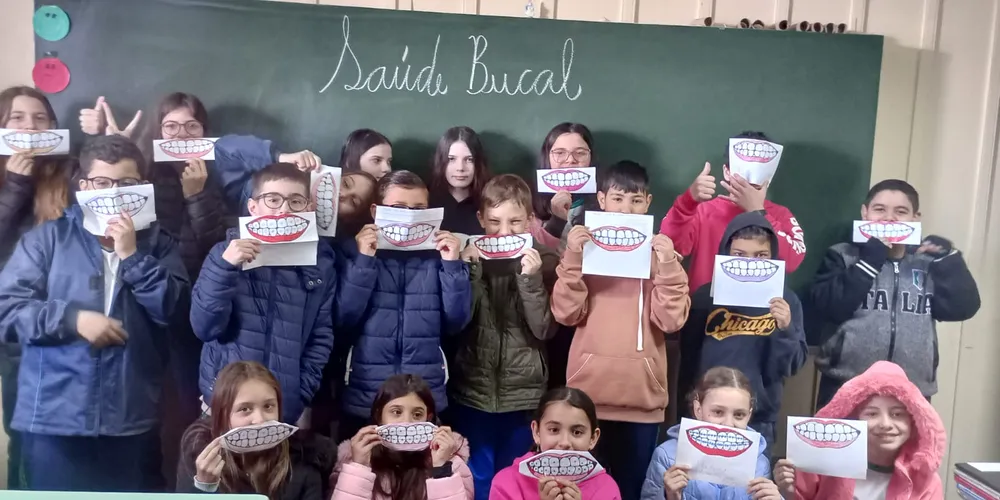 Estudantes puderam desenvolver trabalhos práticos sobre o tema