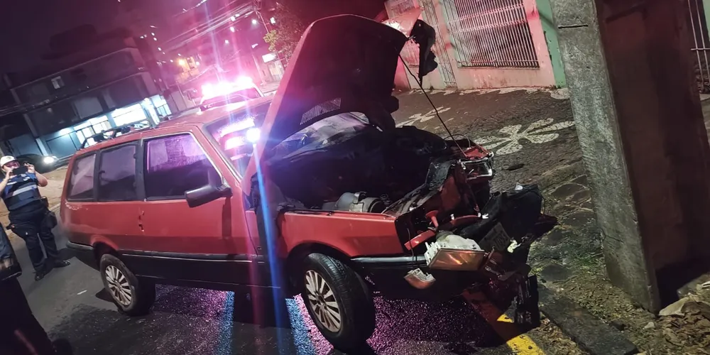 Motorista fugiu do local após o acidente