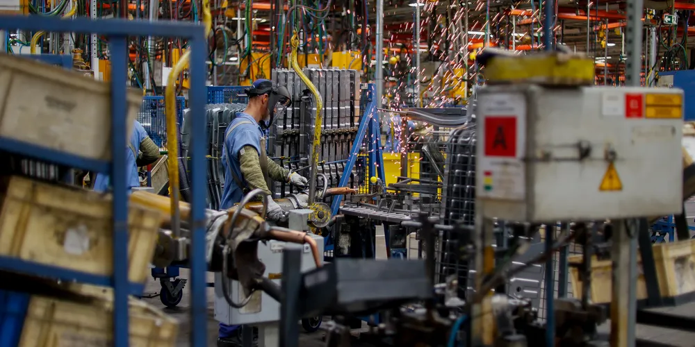 Bom resultado do Paraná foi puxado pela indústria, que acumulou um crescimento de 3,52%