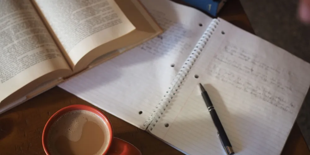 Este material educativo visa oferecer suporte gratuito aos estudantes da cidade.