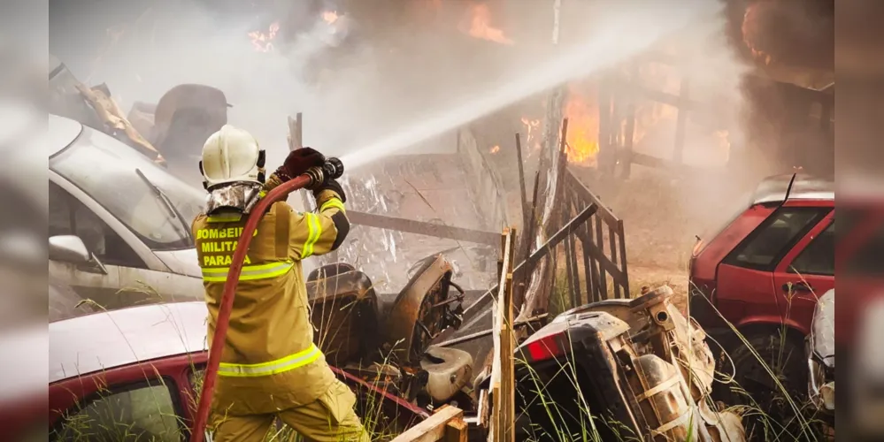 Casos de incêndio têm mobilizado as forças de segurança dos Bombeiros