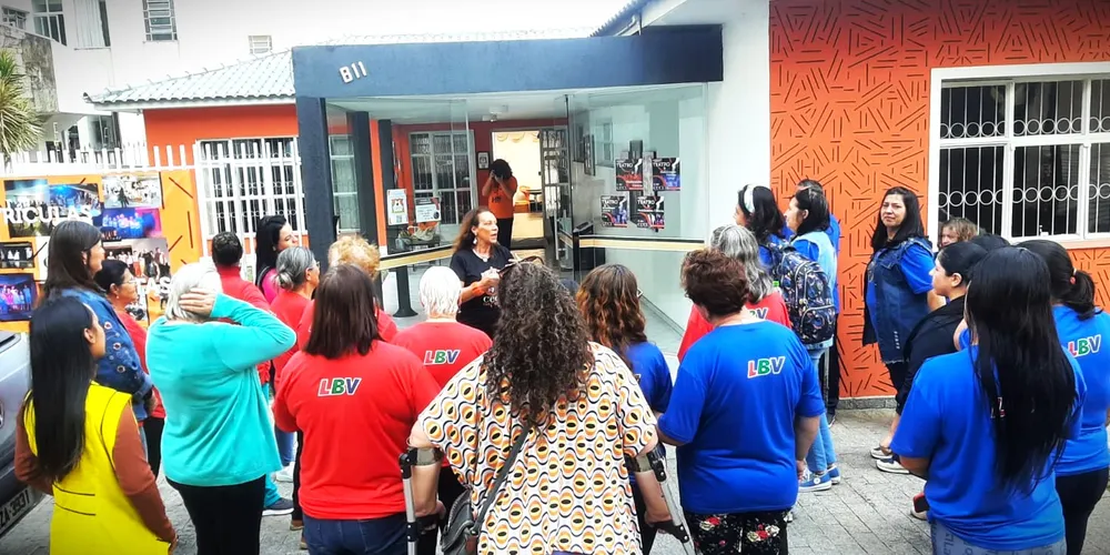 Trinta adultos e idosos receberam as visitas da LBV