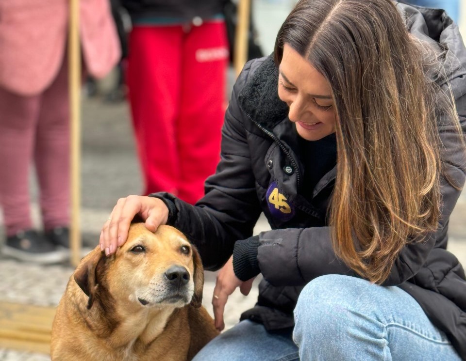 Mabel Canto (PSDB) esteve no Calçadão, nesta segunda-feira (16)