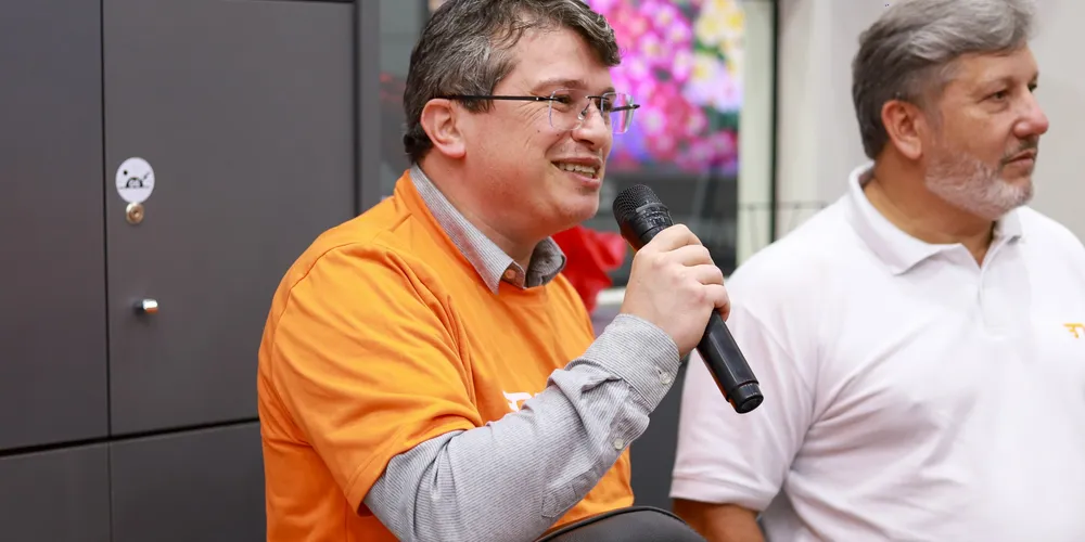 Dr. Magno esteve reunido com apoiadores, nesta segunda-feira (9)