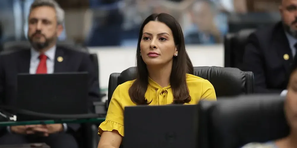 Em meio a campanha pela Prefeitura de Ponta Grossa, Mabel Canto (PSDB) cumpre com compromissos na Assembleia Legislativa do Paraná