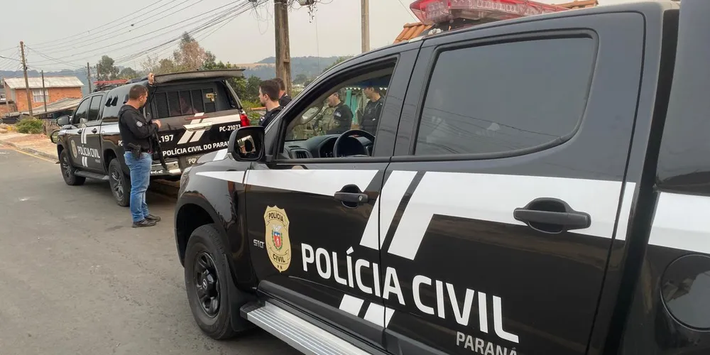 Quatro mandados de prisões temporárias foram cumpridos na manhã desta segunda-feira (02), em Ponta Grossa