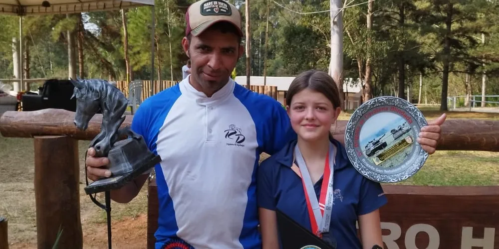 Maria Eduarda Kichileski venceu a prova de obstáculos de 0,80m em 2024