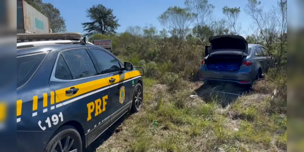 Ação ocorreu após o condutor desobedecer ordem de parada e fugir por 15 km na BR-277