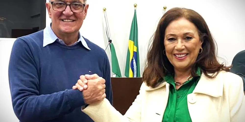 À esquerda Rildo Leonardi e à direita Helynez Ribas