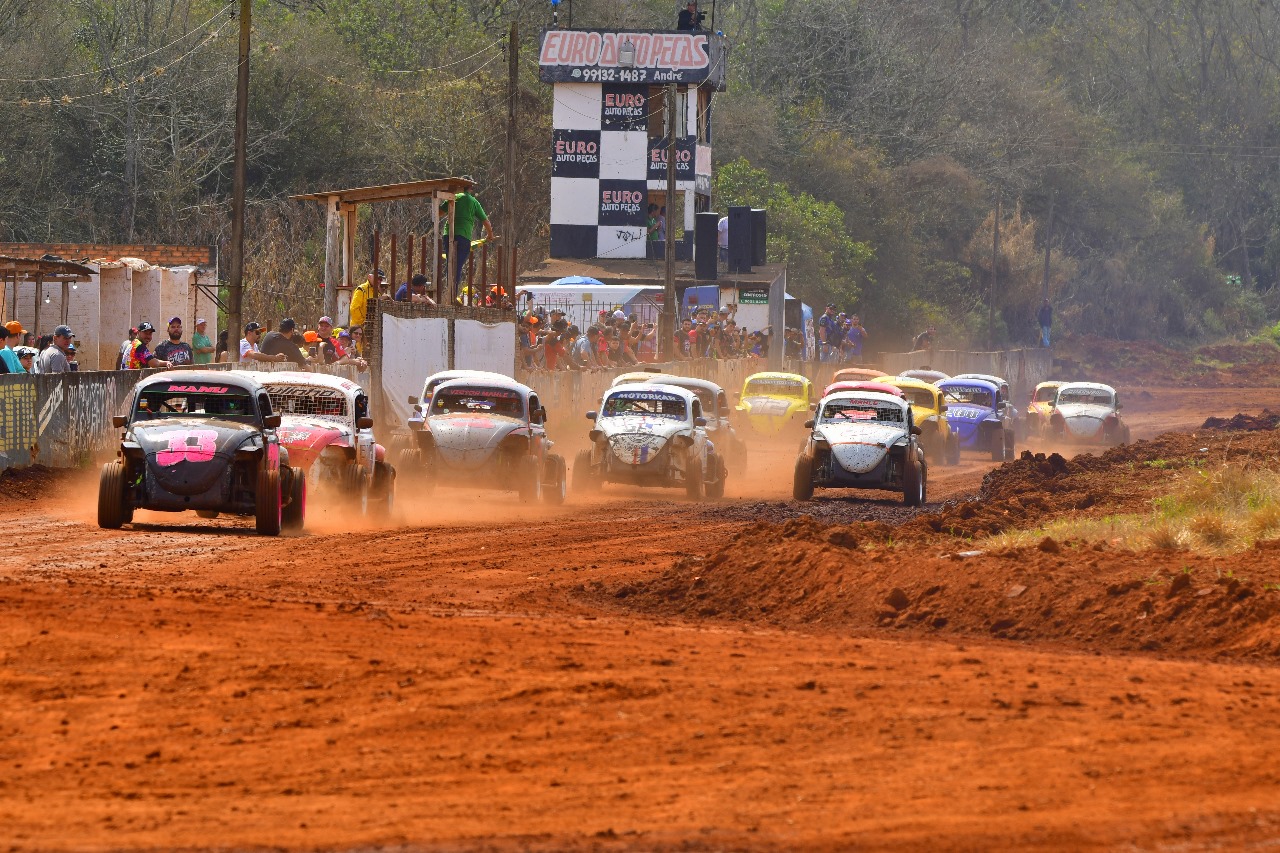 Ao todo, 83 competidores participaram do evento de corrida