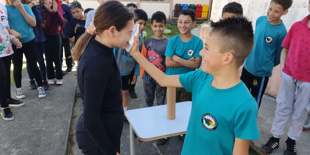 A parte final da proposta realizada pela turma envolveu a participação dos alunos em um divertido quiz