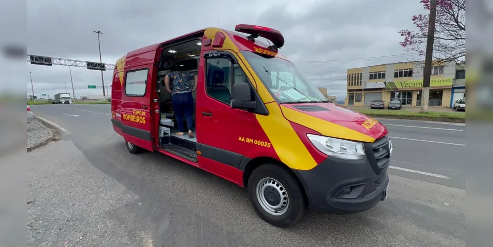 Equipes do Corpo de Bombeiros foram acionadas para prestar atendimento