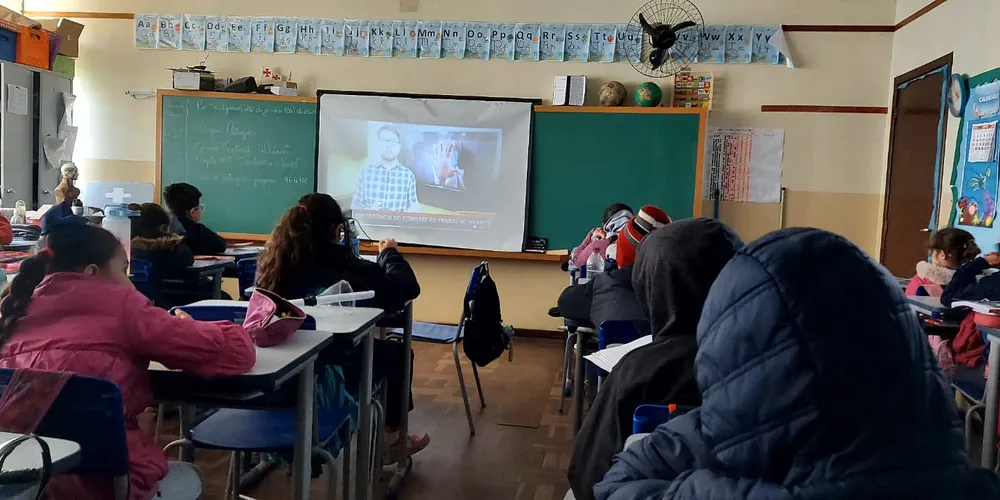 Parte importante dos estudos realizados pela turma envolveu a videoaula do Vamos Ler sobre o tema