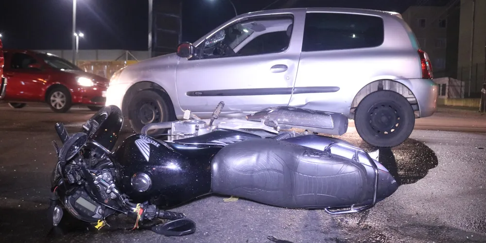 Ferido foi levado para o Hospital Universitário Regional (HU-UEPG) em estado grave