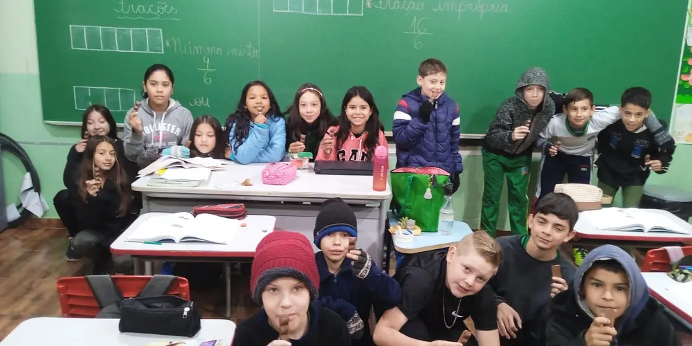 A participação nas atividades tornou o aprendizado mais acessível e divertido.