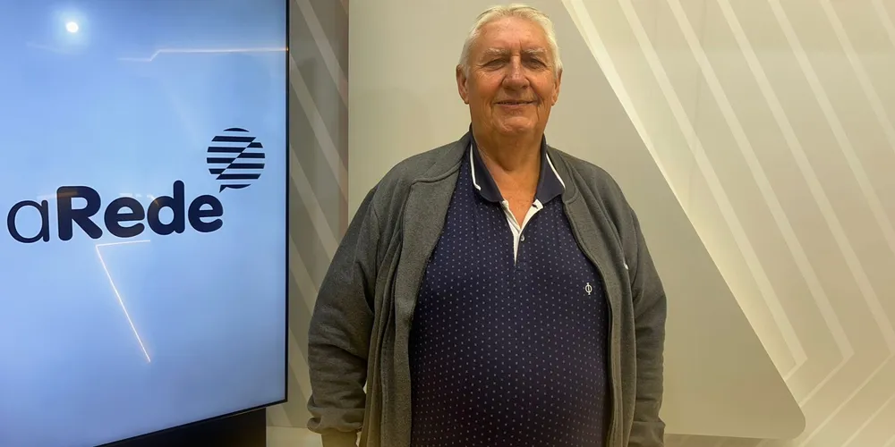 Inácio Povaz, novo gestor da pasta na cidade dos Campos Gerais, comenta primeiras ações e projeção para 2024 junto à rede municipal de ensino