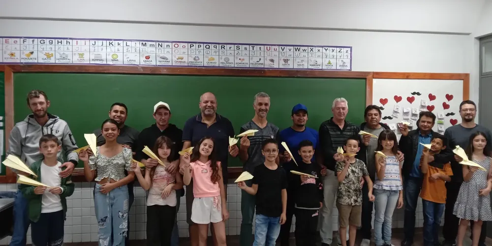 A semana de comemorações foi marcada por uma série de atividades lúdicas e criativas, que integraram a família e promoveram a autoexpressão das crianças