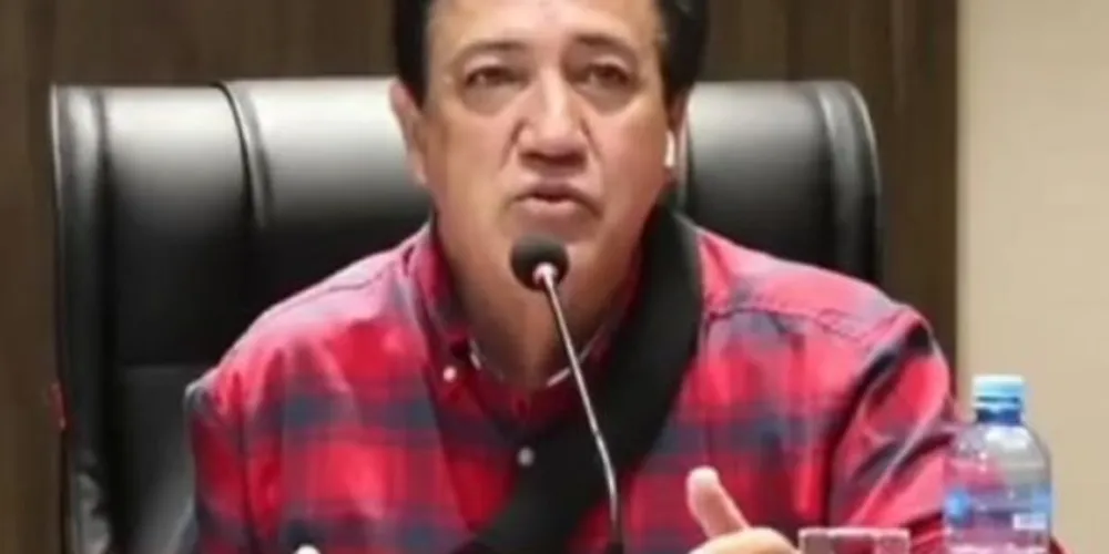 A motivação seria desavença relacionadas a negócios jurídicos entre os familiares