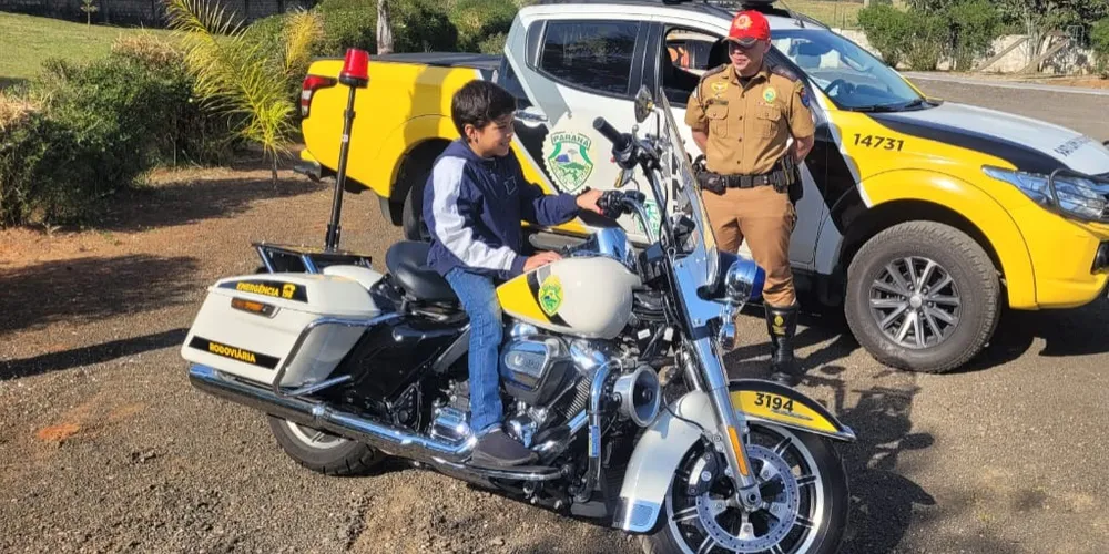 A 5ª Companhia tornou o aniversário do pequeno Luis Otávio ainda mais feliz