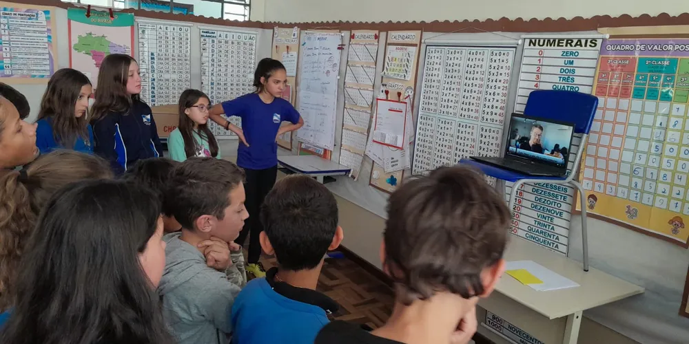 A videoaula do projeto Vamos Ler sobre o combate as fake news foi uma importante base para os estudos da turma