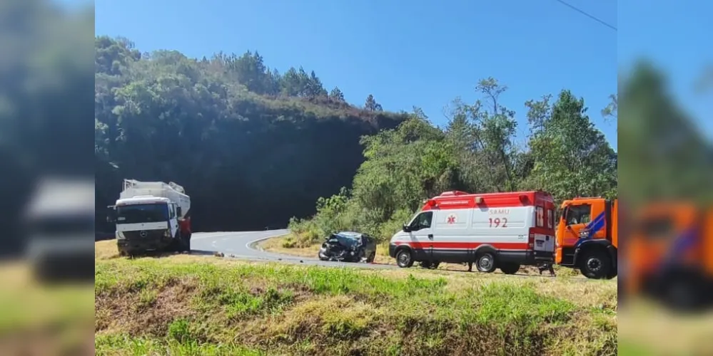 O acidente aconteceu por volta das 10h50, em Piraí do Sul