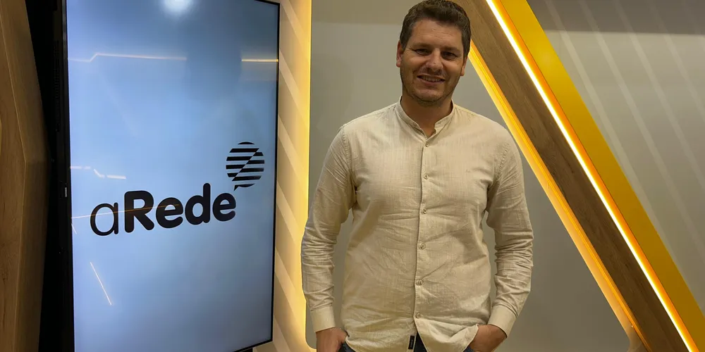 Gerente de Marketing da empresa, Paulo Meister traz detalhes sobre os novos investimentos. Grupo tem quatro lojas em Ponta Grossa e duas em Piraí do Sul