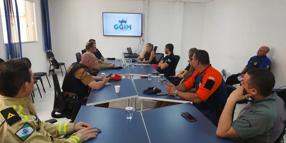 Reunião aconteceu nesta sexta-feira (13)