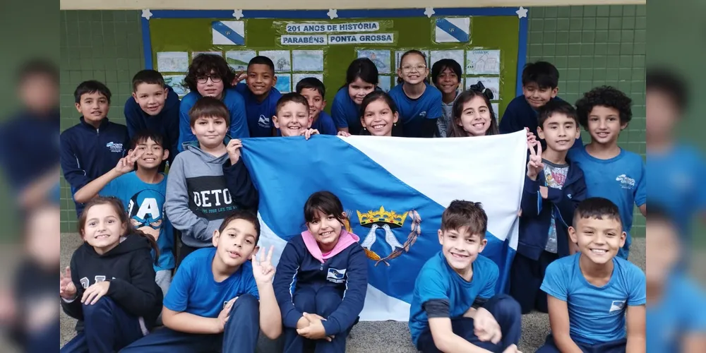 Como parte das atividades, a classe participou do 11° Congresso de Educação de Ponta Grossa