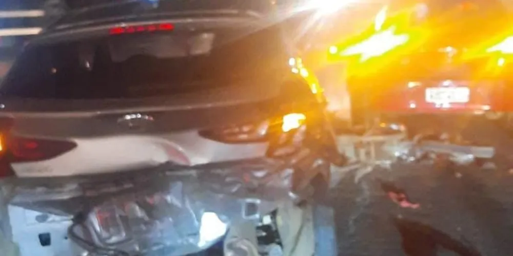 Engavetamento aconteceu no começo da noite dessa quinta-feira (18)