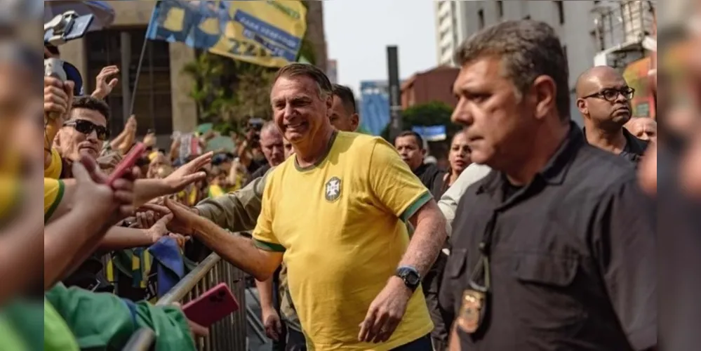 Bolsonaro pediu que o senado "bote um freio" em Alexandre de Moraes